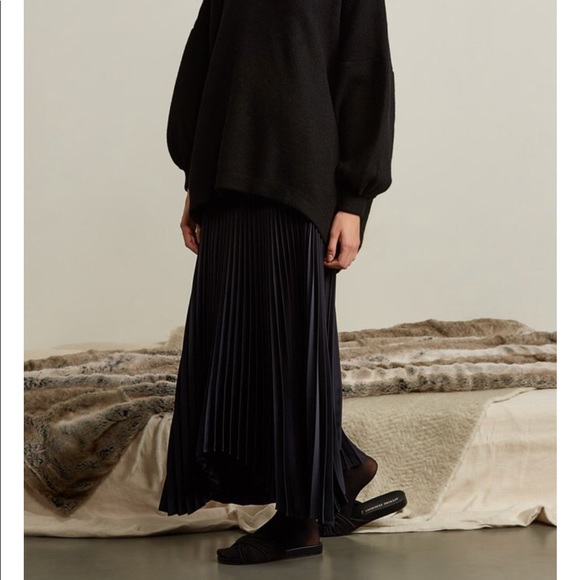 Genuine People Oversozed Dolman Sleeve Sweater - Picture 6 of 8